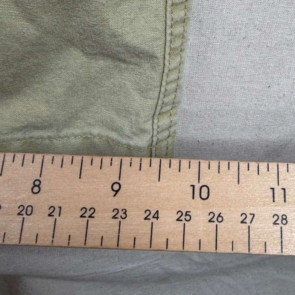 LL Bean Men's Comfort Waist Cargo Pants size 38X32 Khaki Tan‎